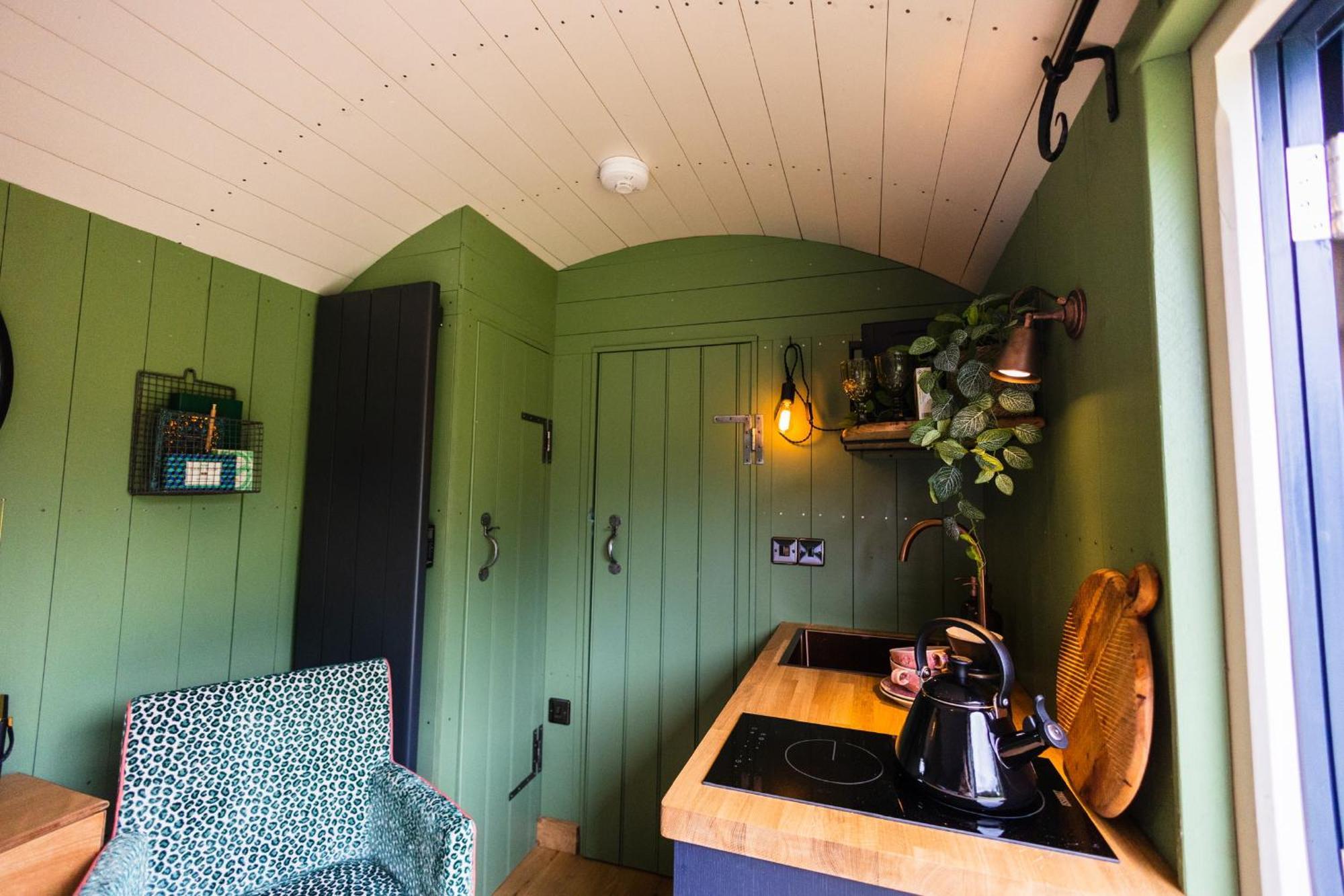 Toadland Shepherd Huts Durham Eksteriør bilde