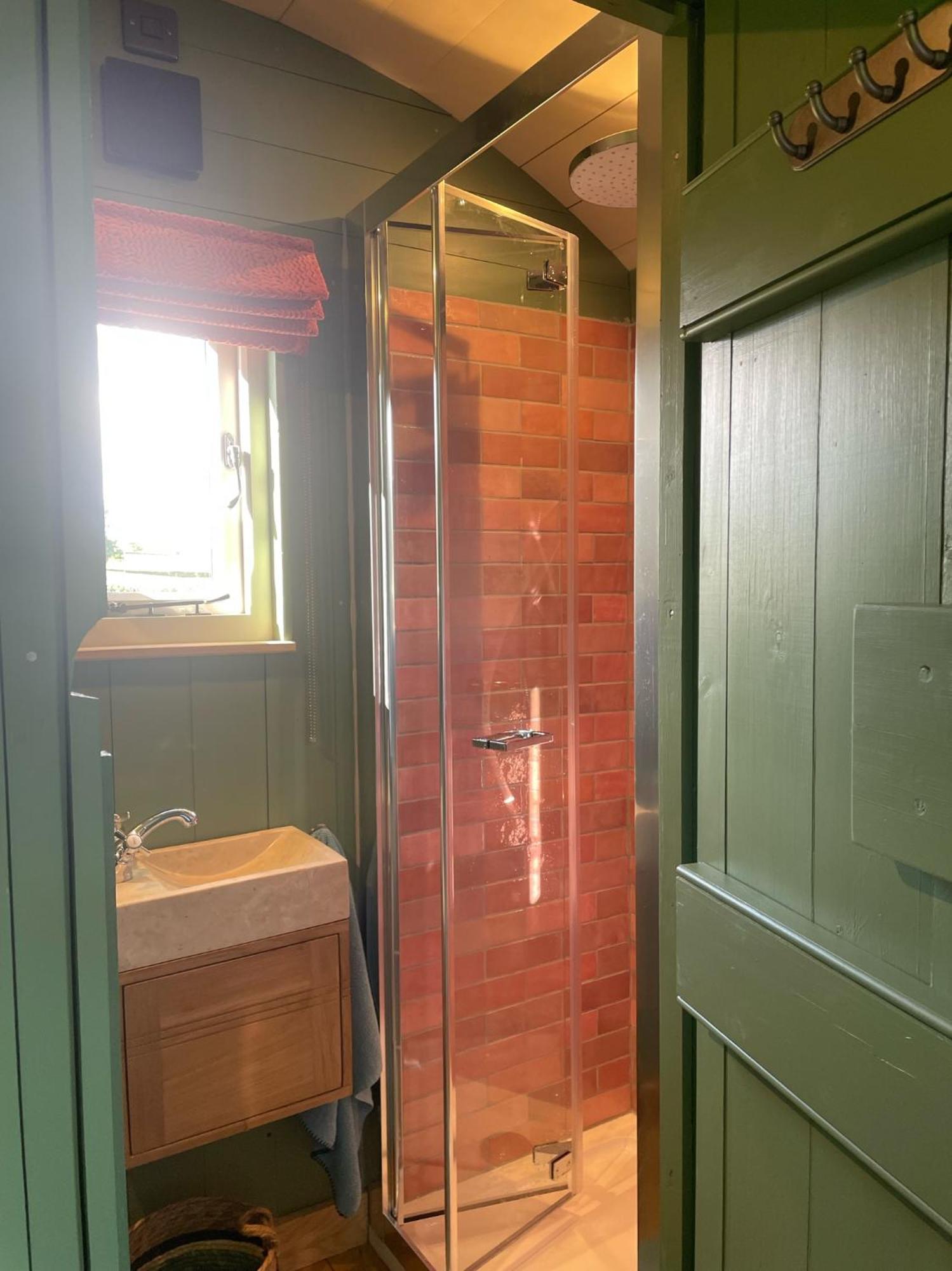 Toadland Shepherd Huts Durham Eksteriør bilde