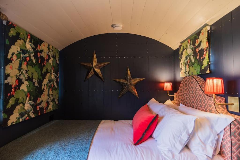 Toadland Shepherd Huts Durham Eksteriør bilde